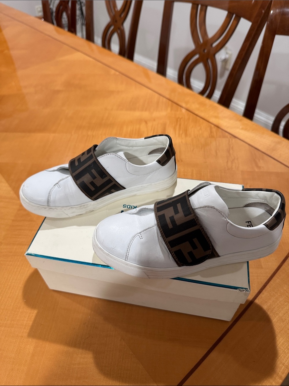 FENDI kids  White Leather Slip-On Sneakers with Black Velcro Strap size 32